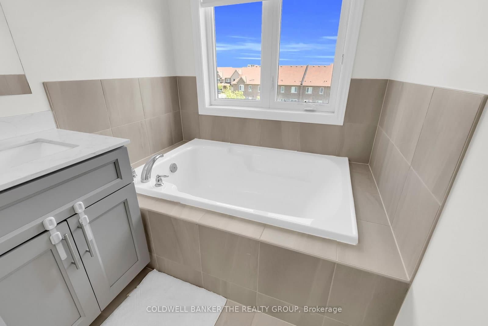50 Edinburgh Drive, Unit 8 thumbnail 31