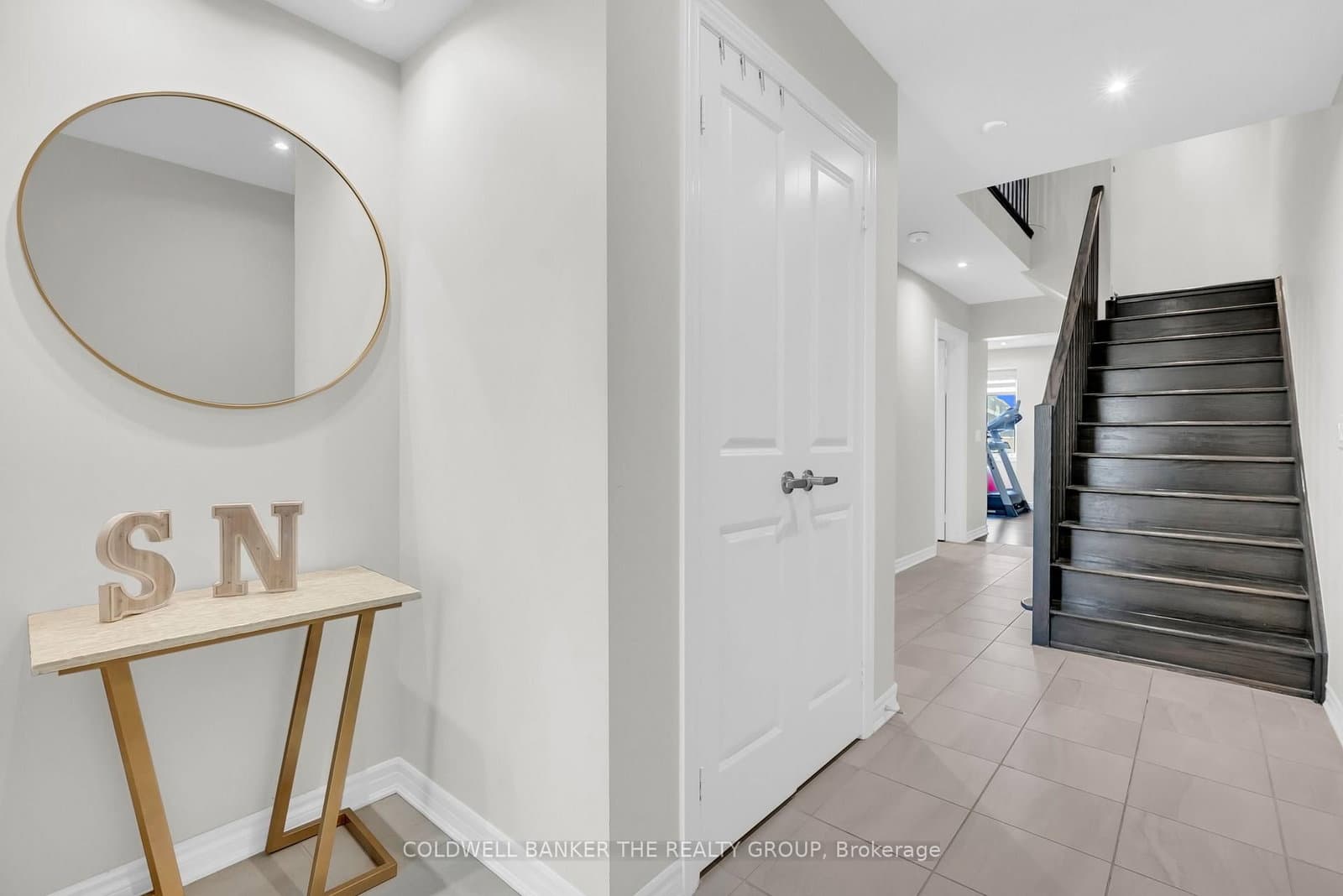 50 Edinburgh Drive, Unit 8 thumbnail 8