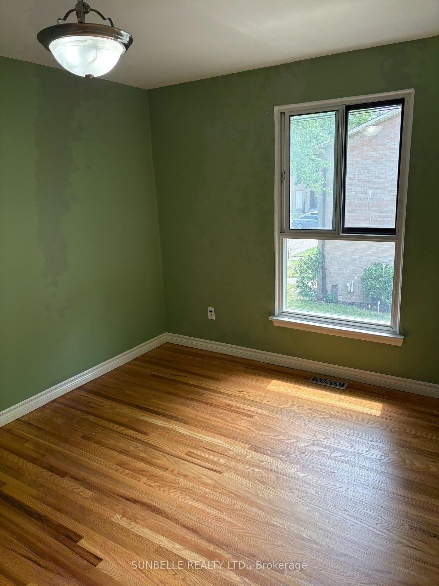 42 Fleetwood Crescent thumbnail 17