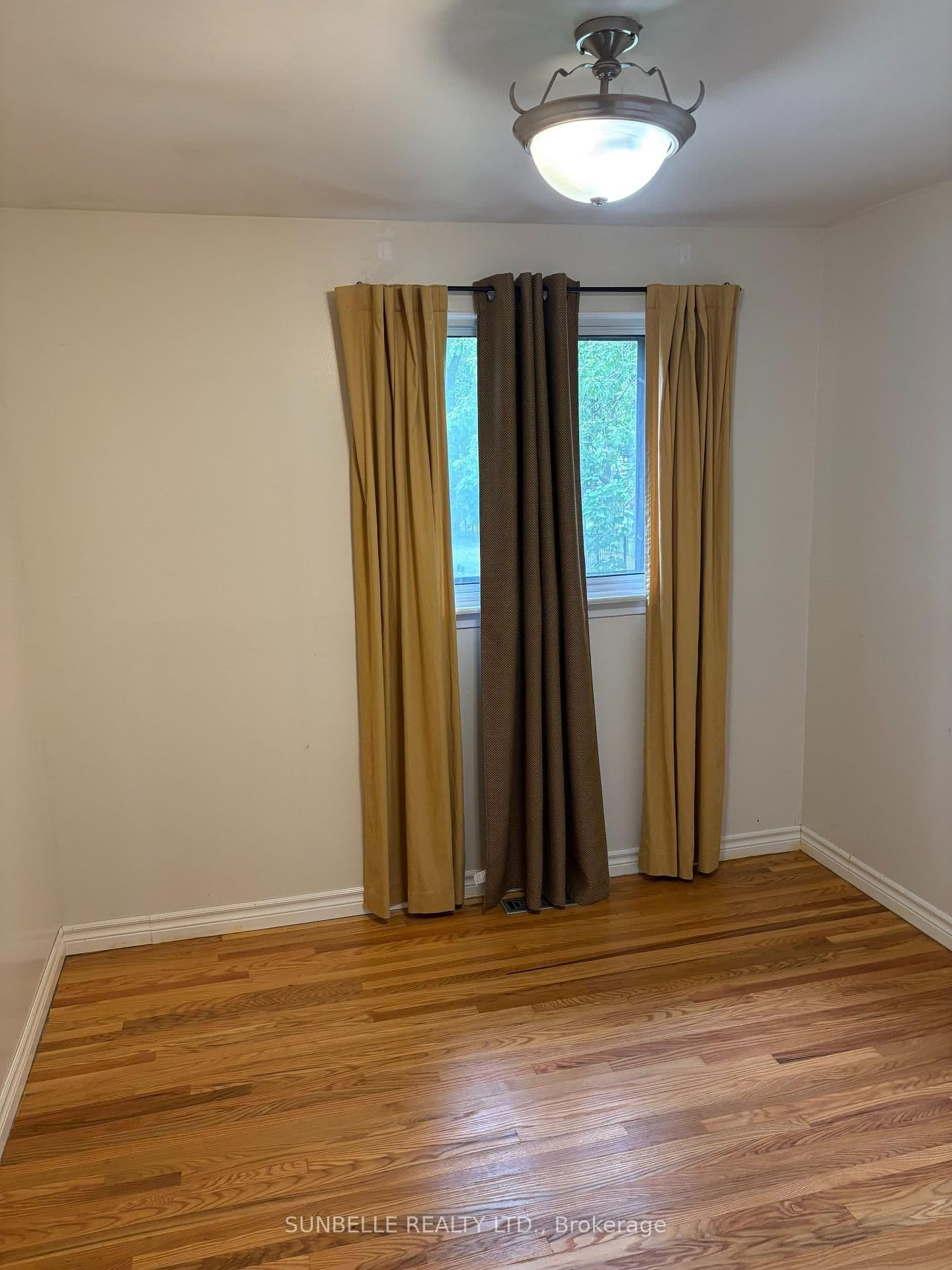 42 Fleetwood Crescent thumbnail 20