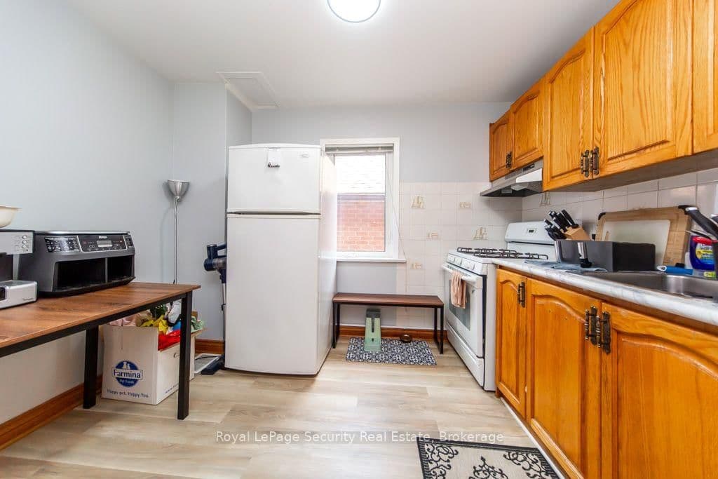 77 Brandon Avenue thumbnail 18