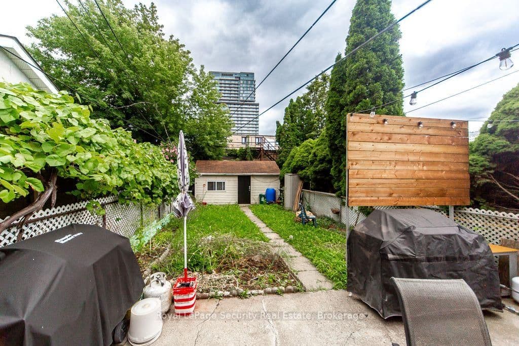 77 Brandon Avenue thumbnail 37