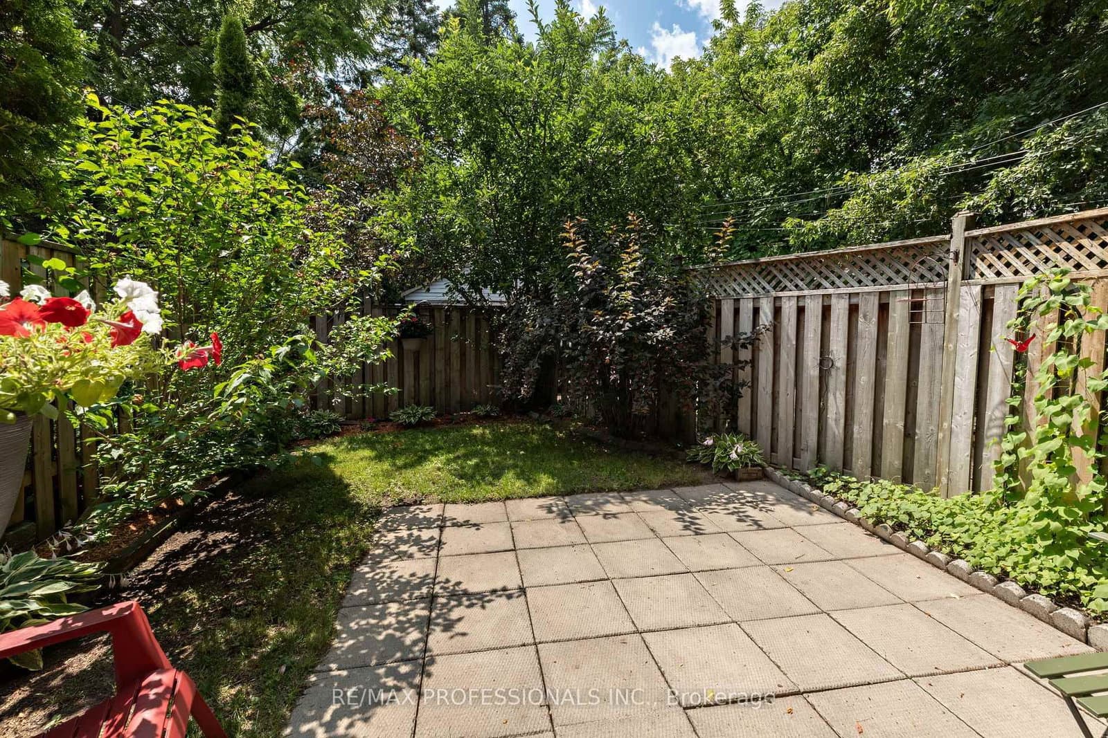 502 Jane Street thumbnail 16