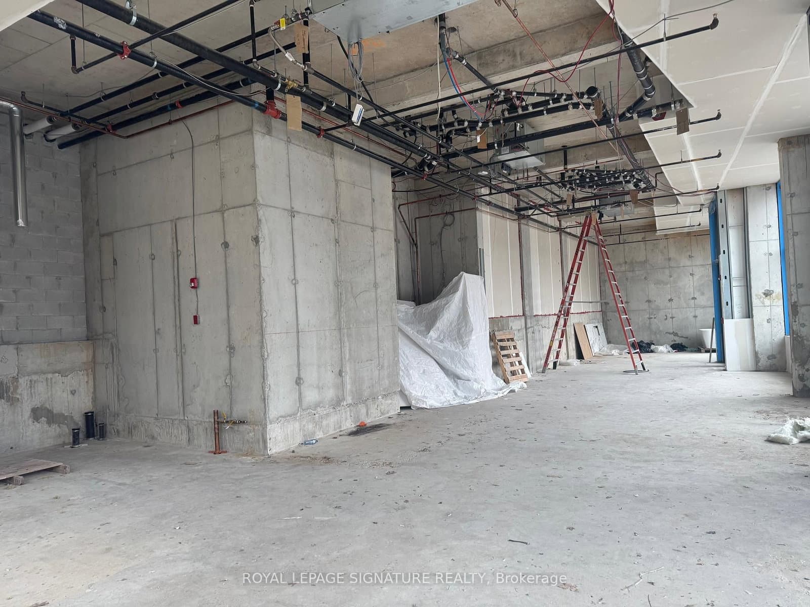 123 Maurice Drive, Unit 7 Level 1 (107) thumbnail 3