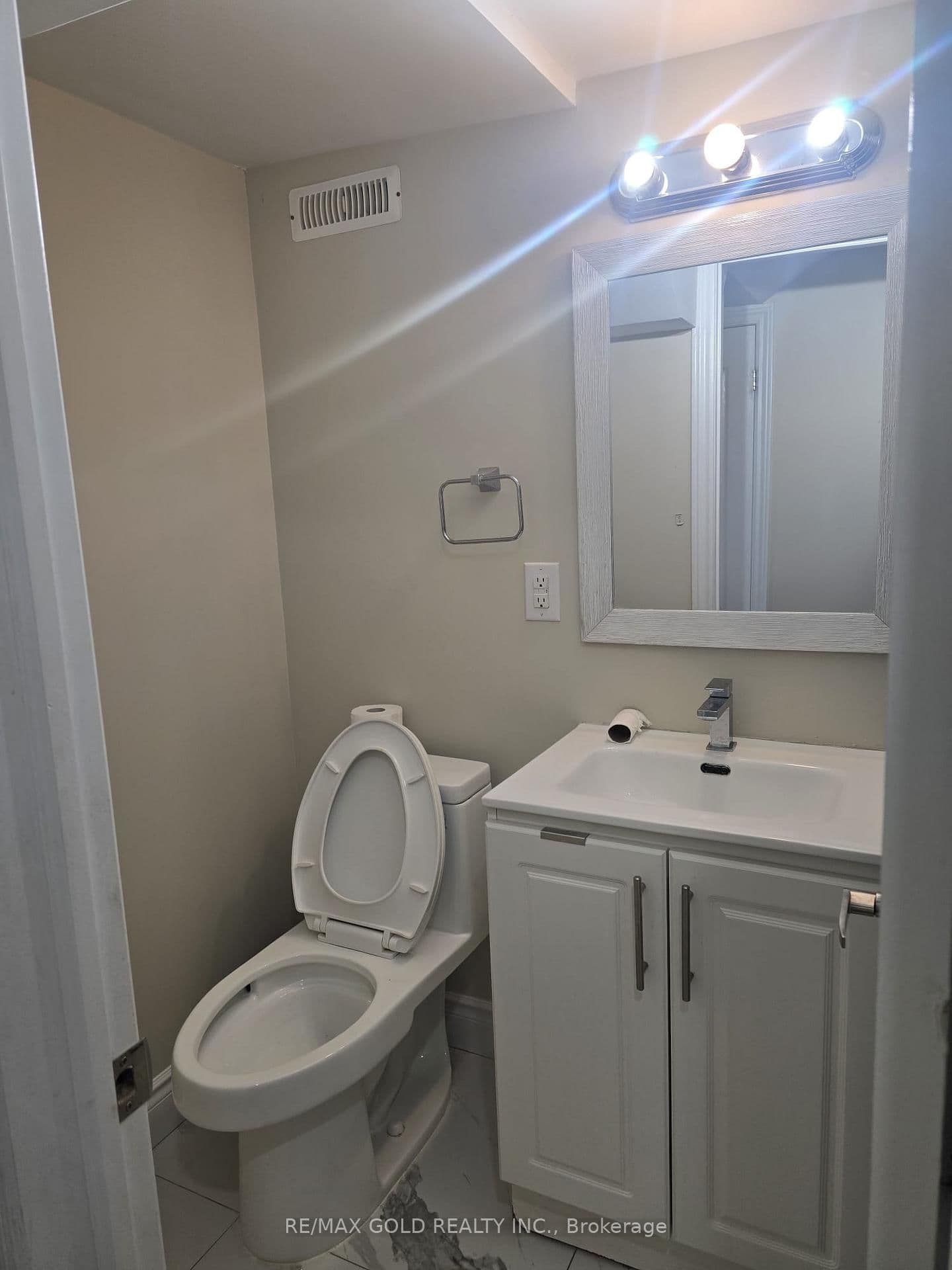 35 Dolobram Trail, Unit Bsmt thumbnail 6
