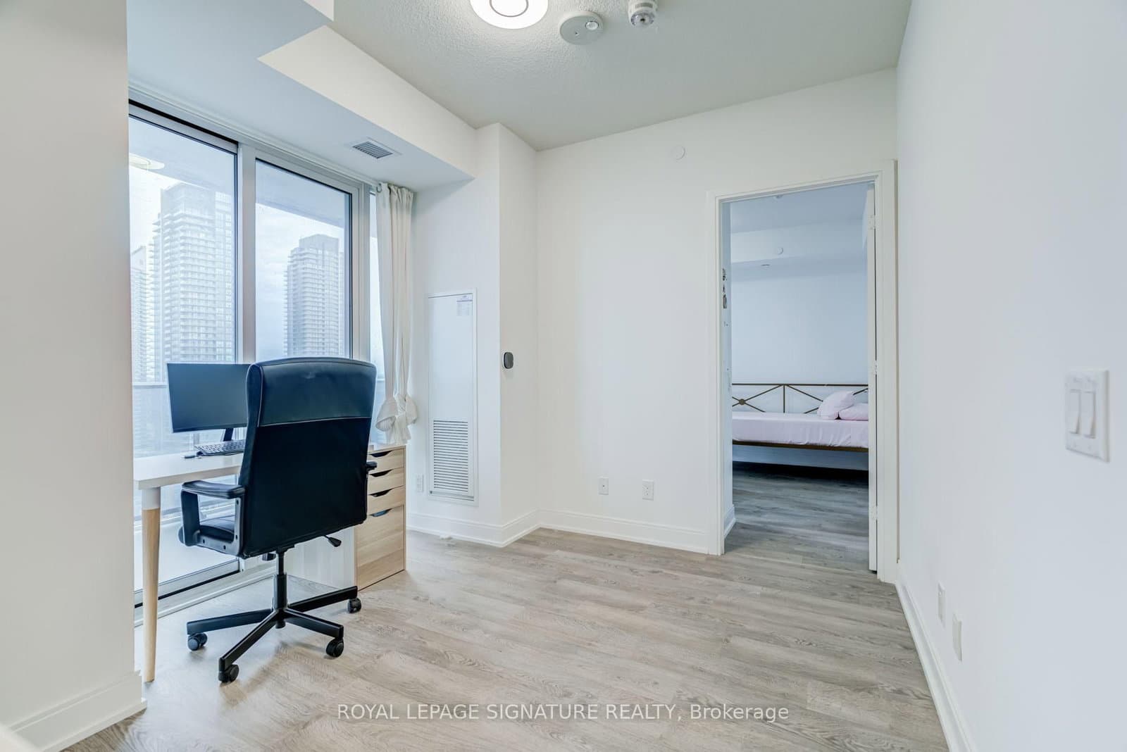 70 Annie Craig Drive, Unit 1908 thumbnail 11
