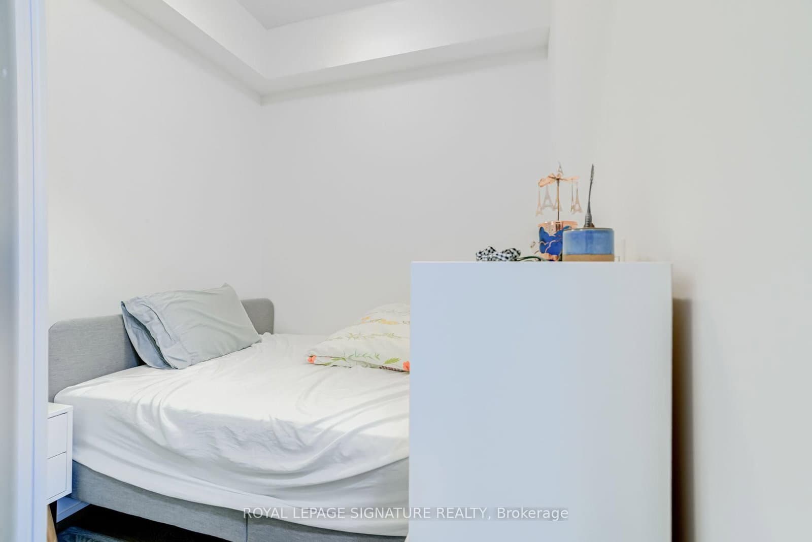 70 Annie Craig Drive, Unit 1908 thumbnail 18
