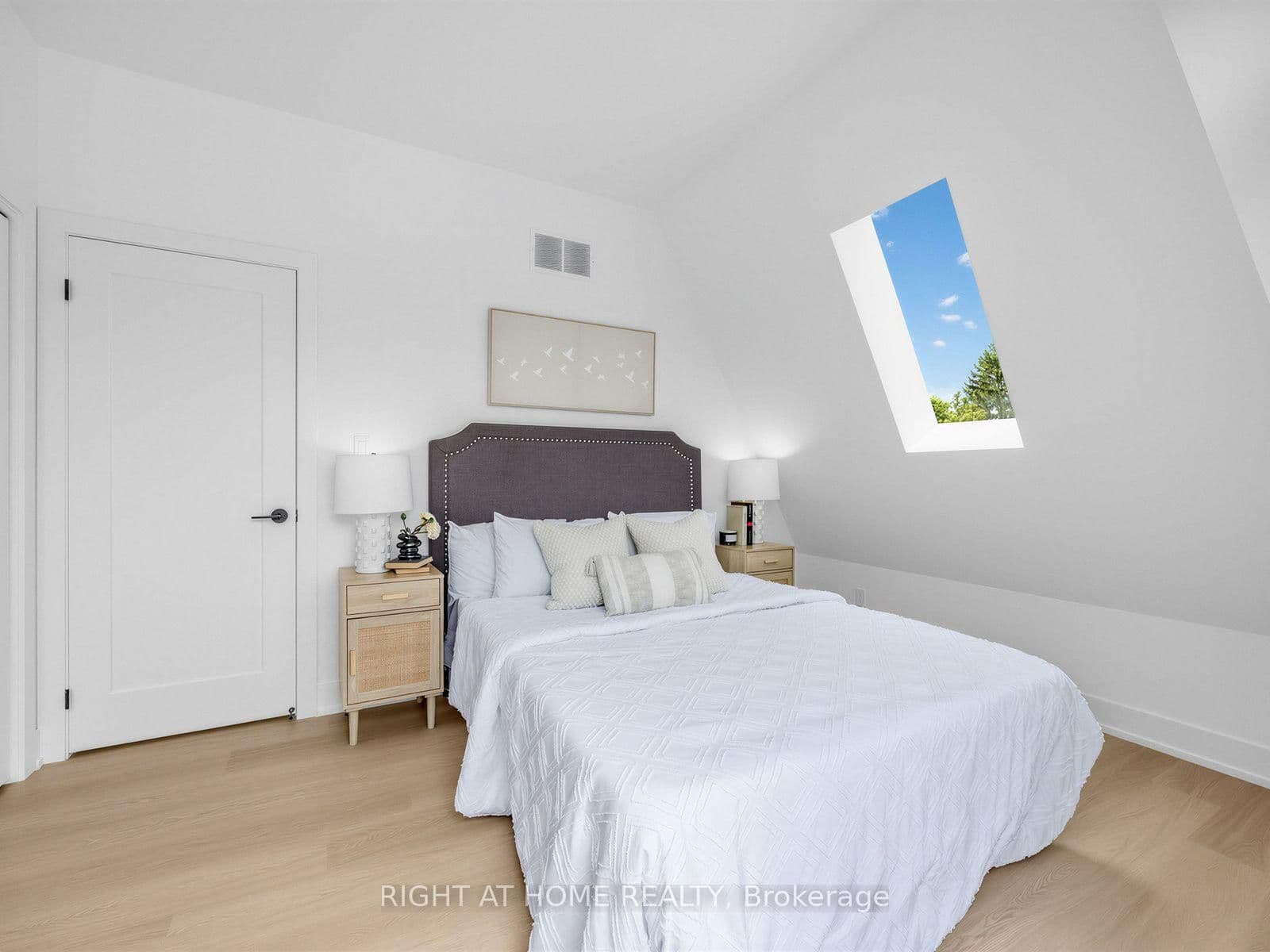 1416 Islington Avenue, Unit Unit B thumbnail 15