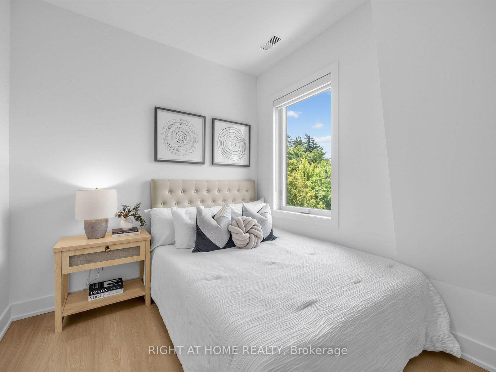 1416 Islington Avenue, Unit Unit B thumbnail 19