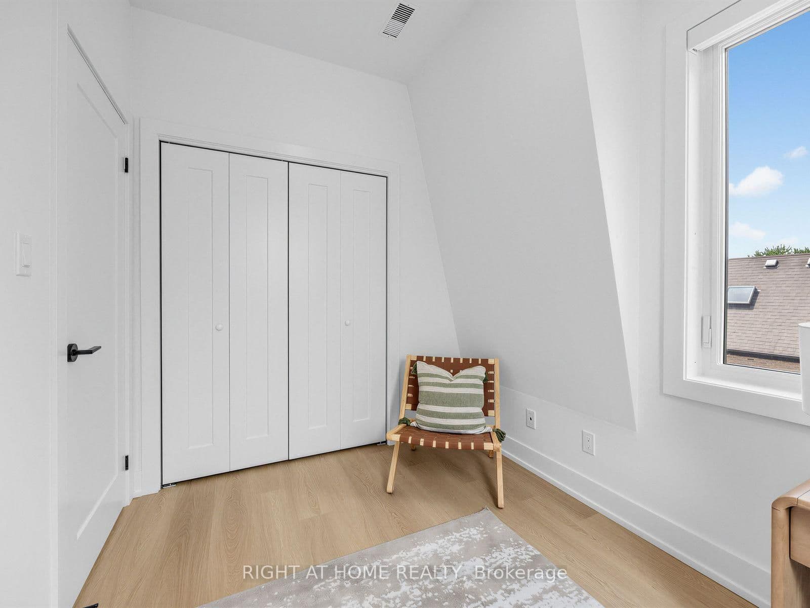 1416 Islington Avenue, Unit Unit B thumbnail 21