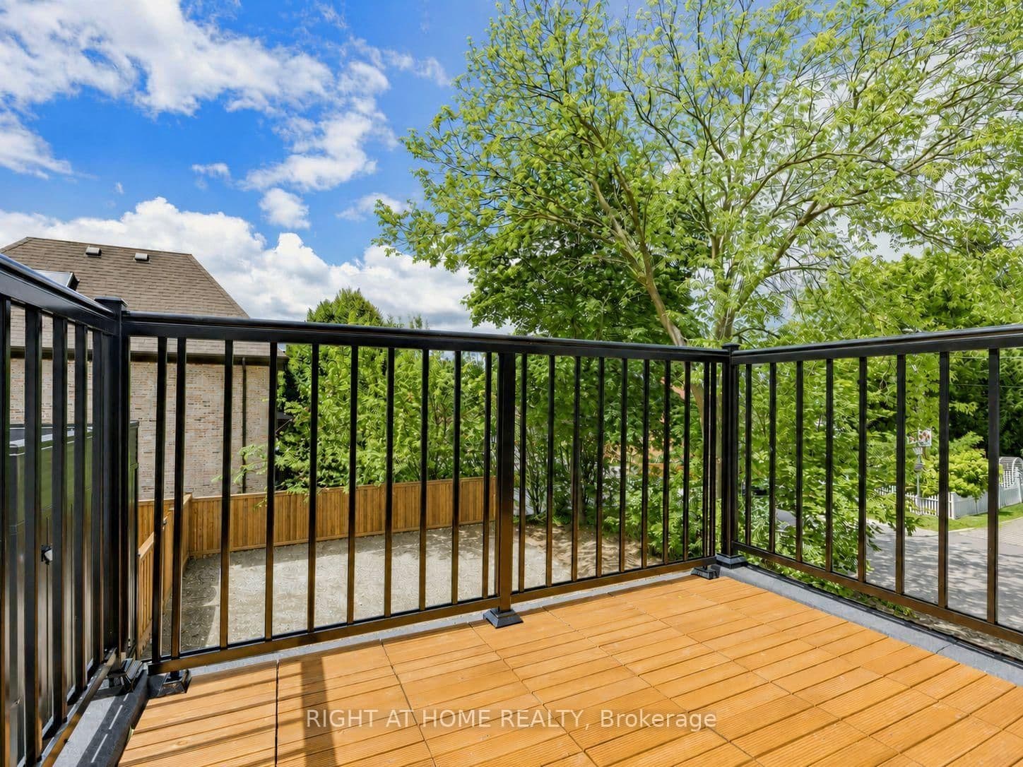 1416 Islington Avenue, Unit Unit B thumbnail 4
