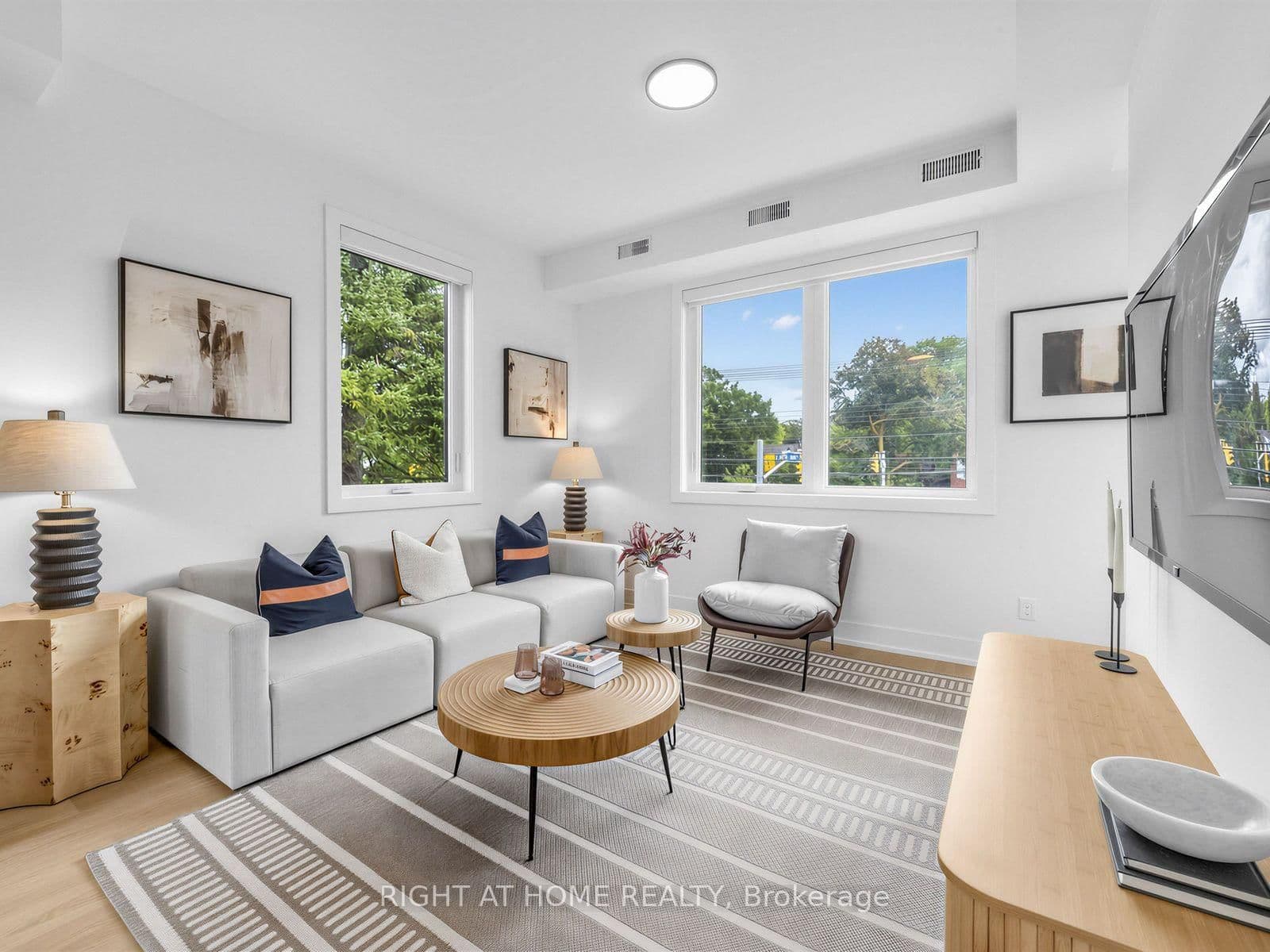 1416 Islington Avenue, Unit Unit B thumbnail 6
