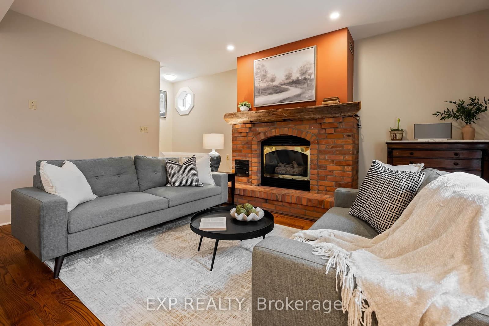 9 Wellington Street thumbnail 15