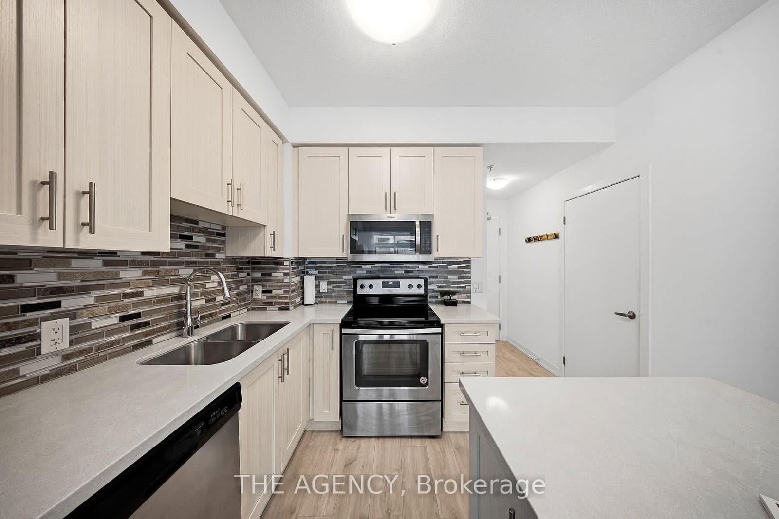 2486 Old Bronte Road, Unit 321 thumbnail 10