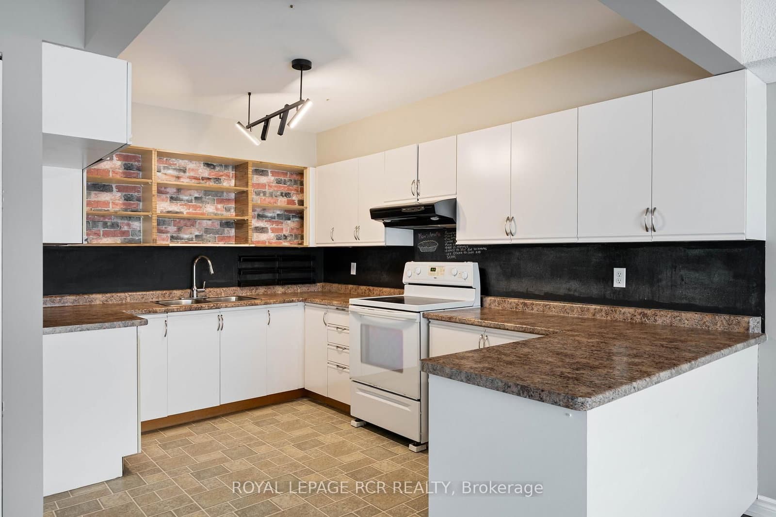 16 Fourth Street, Unit 32 thumbnail 10