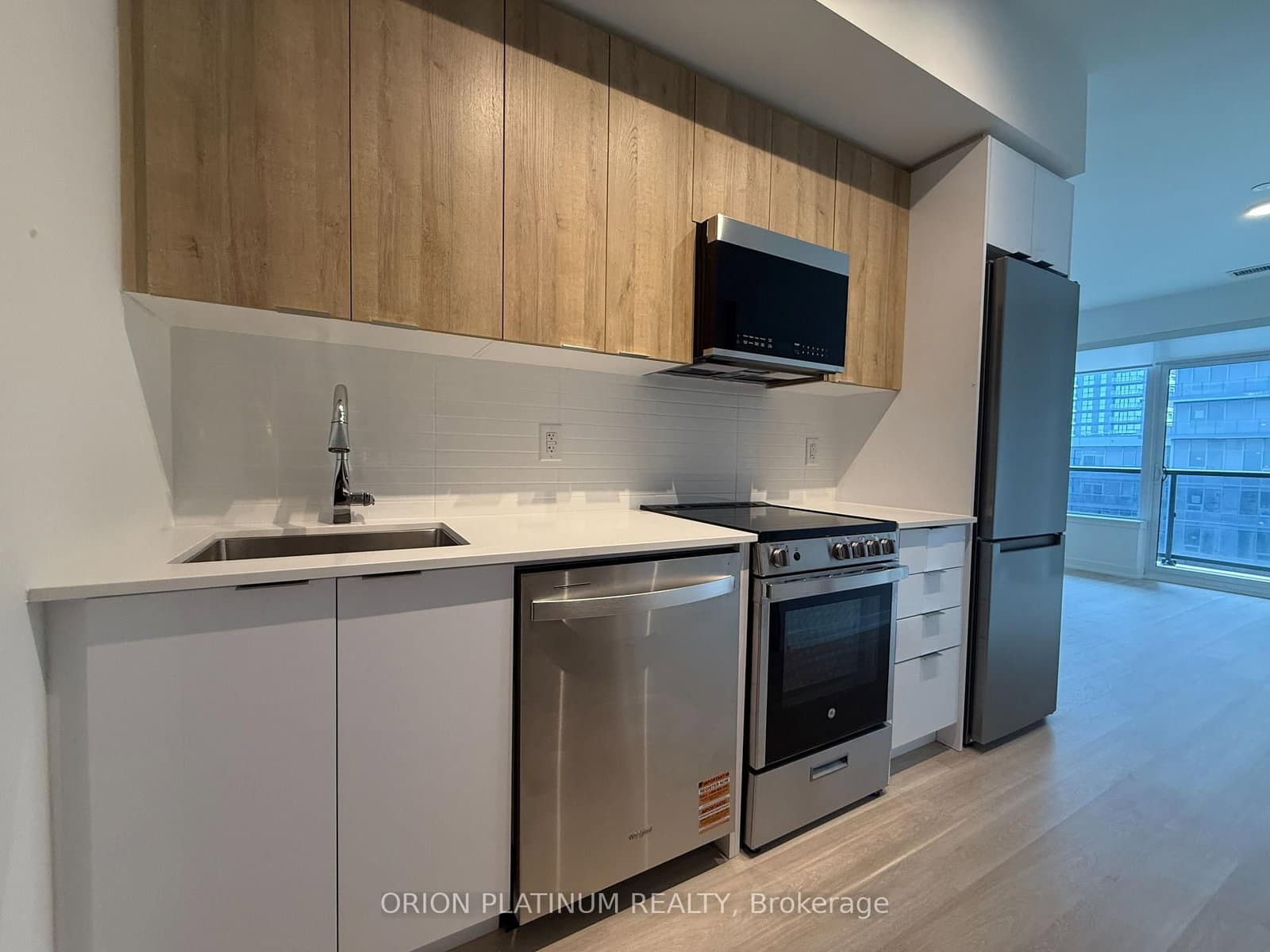 5105 Hurontario Street, Unit 631