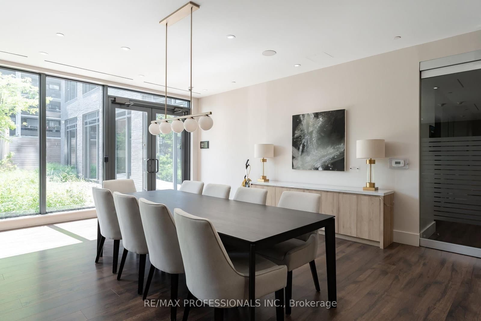 21 Park Street E, Unit 816 thumbnail 29