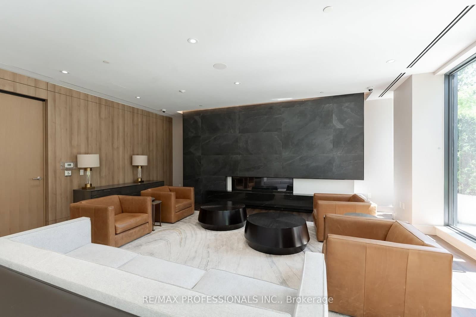 21 Park Street E, Unit 816 thumbnail 30