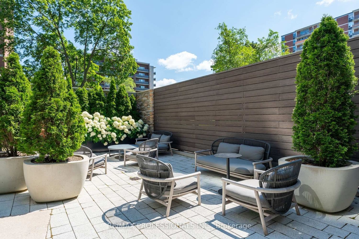 21 Park Street E, Unit 816 thumbnail 34