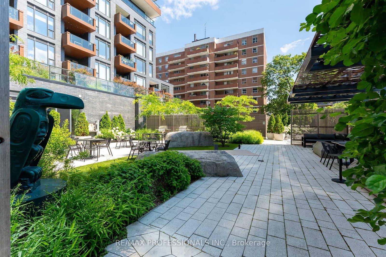 21 Park Street E, Unit 816 thumbnail 35
