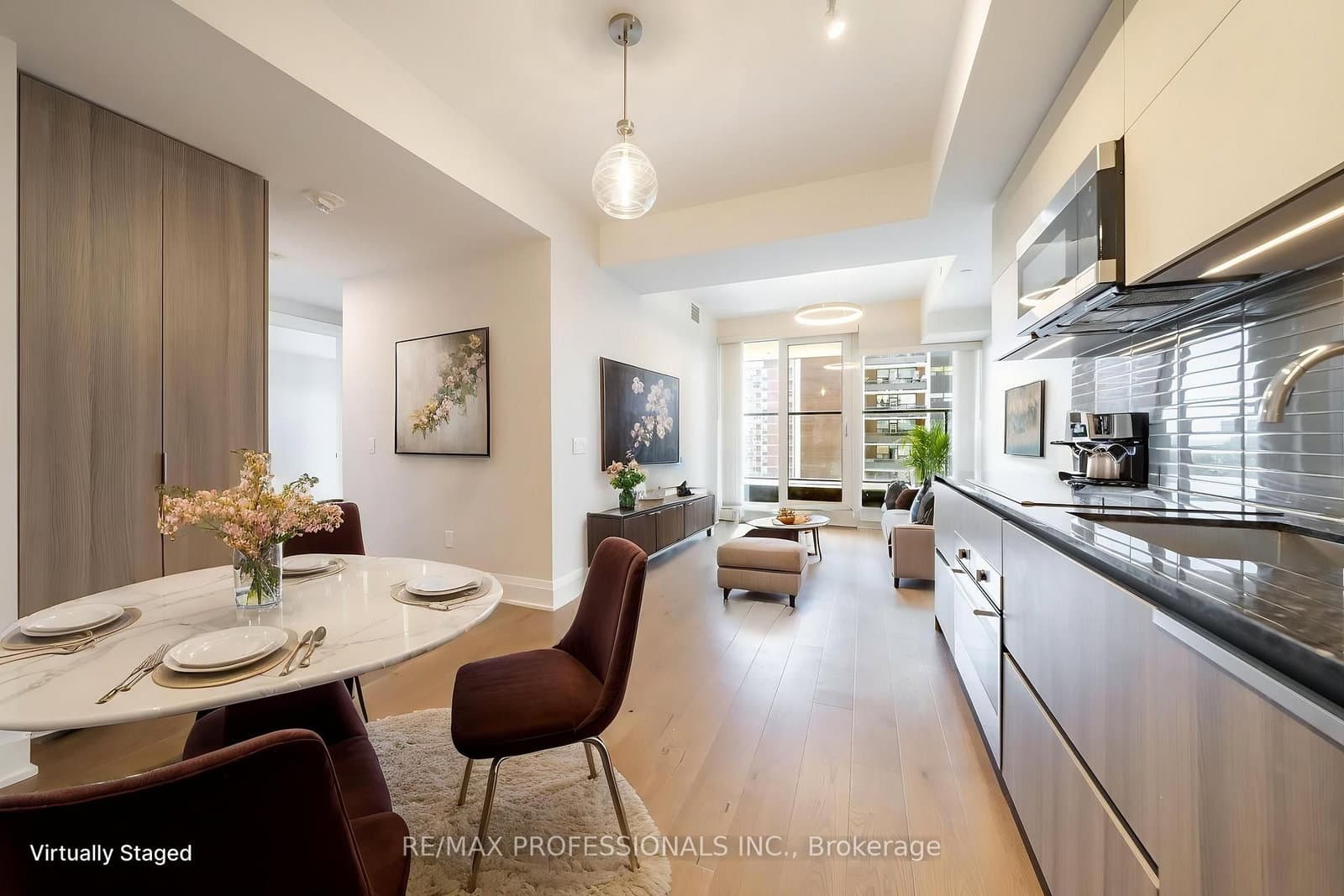 21 Park Street E, Unit 816 thumbnail 8