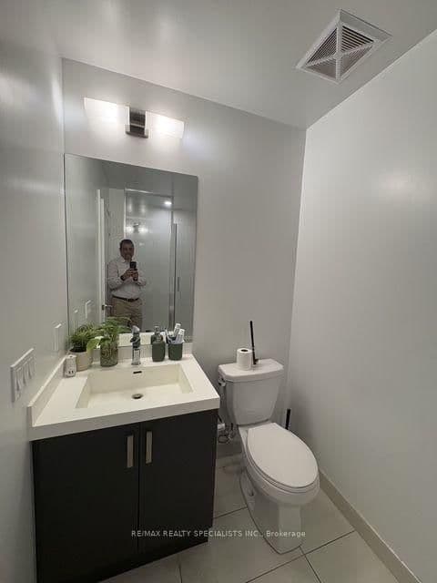 8 Nahani Way, Unit 1003 thumbnail 16