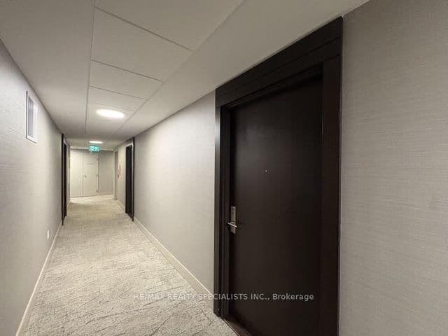 8 Nahani Way, Unit 1003 thumbnail 5