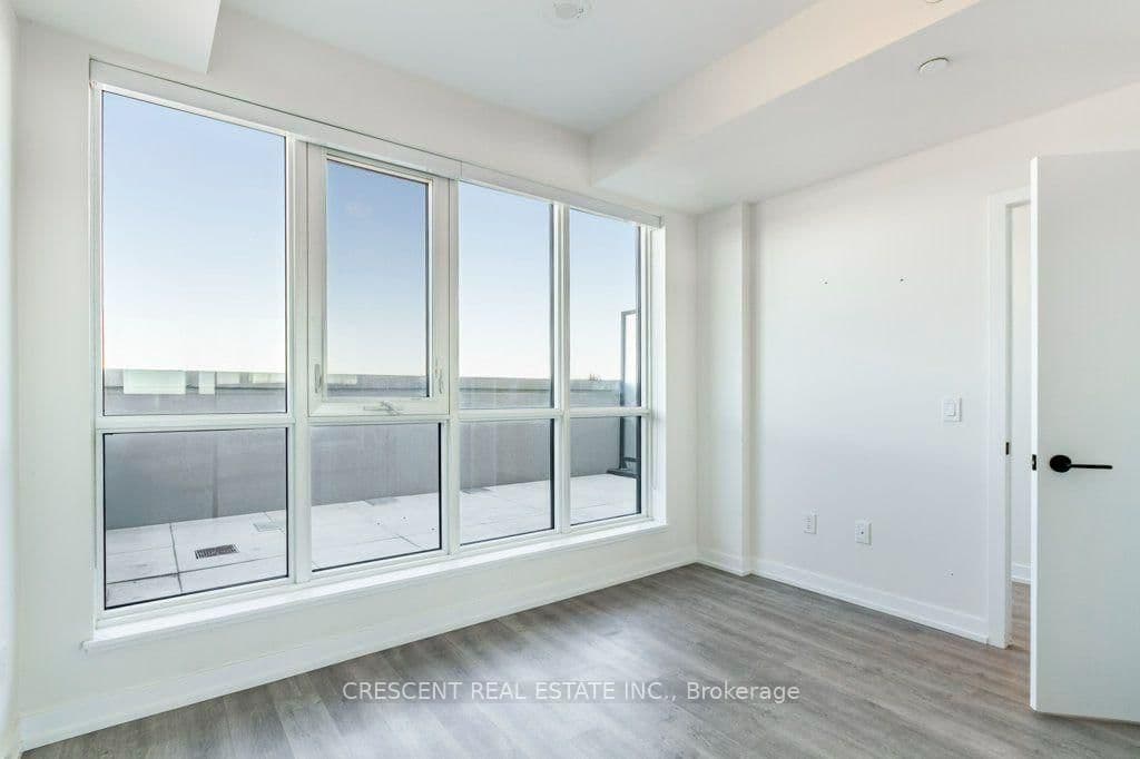 2300 St Clair Avenue W, Unit 527 thumbnail 19