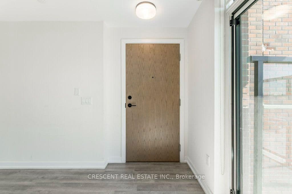 2300 St Clair Avenue W, Unit 527 thumbnail 2