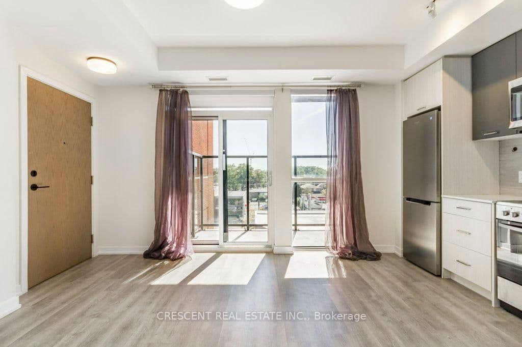 2300 St Clair Avenue W, Unit 527 thumbnail 7