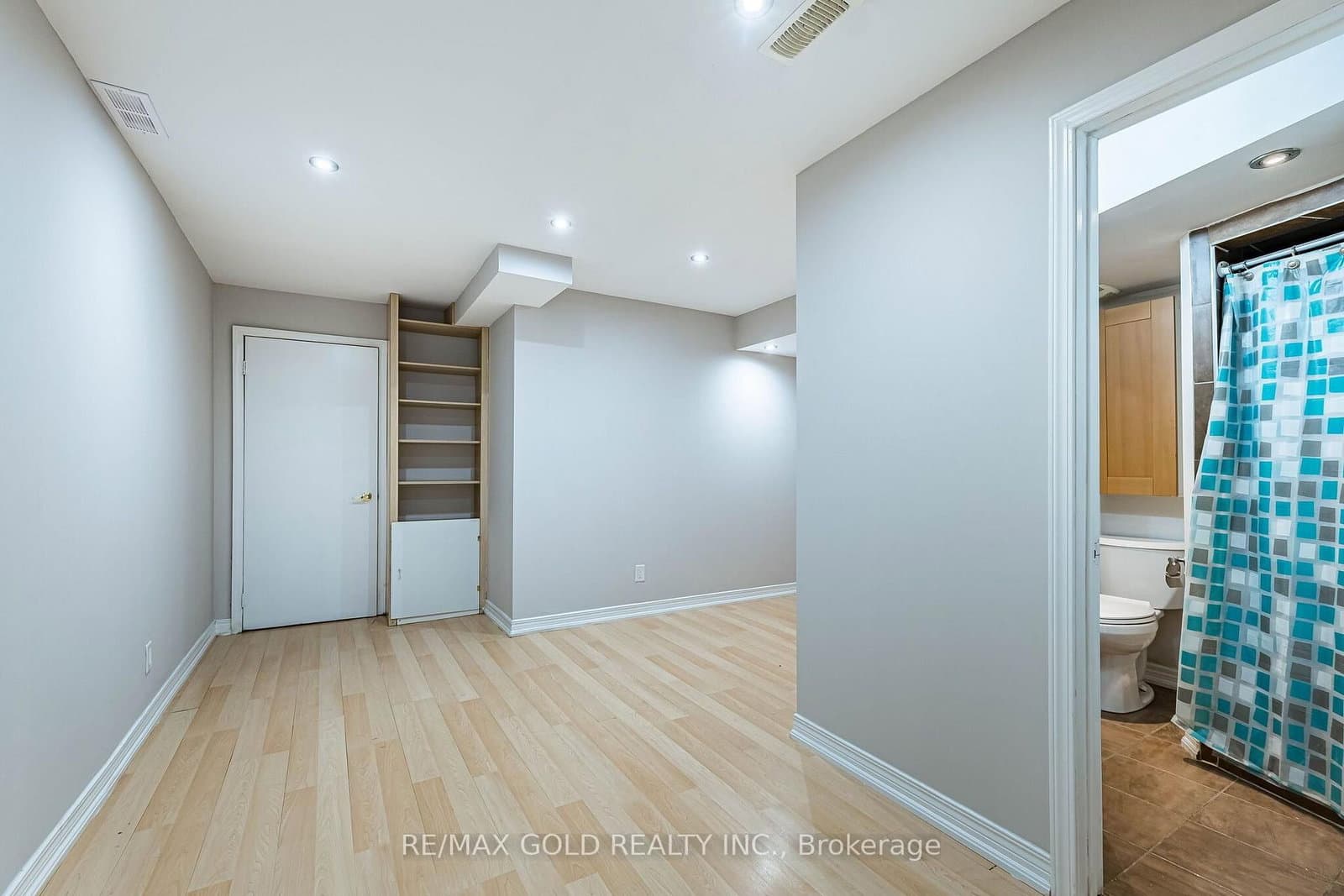 52 Moldovan Drive thumbnail 42