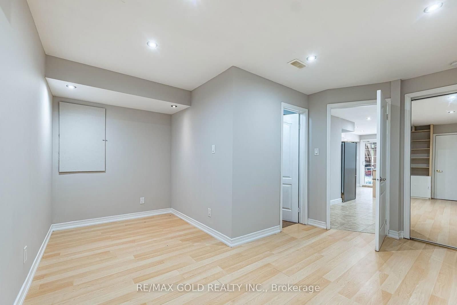 52 Moldovan Drive thumbnail 43