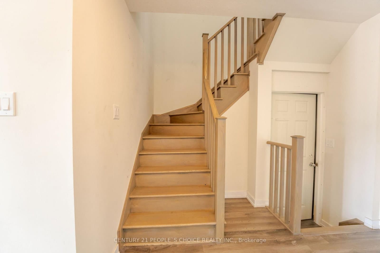 108 Golden Spring Drive thumbnail 19