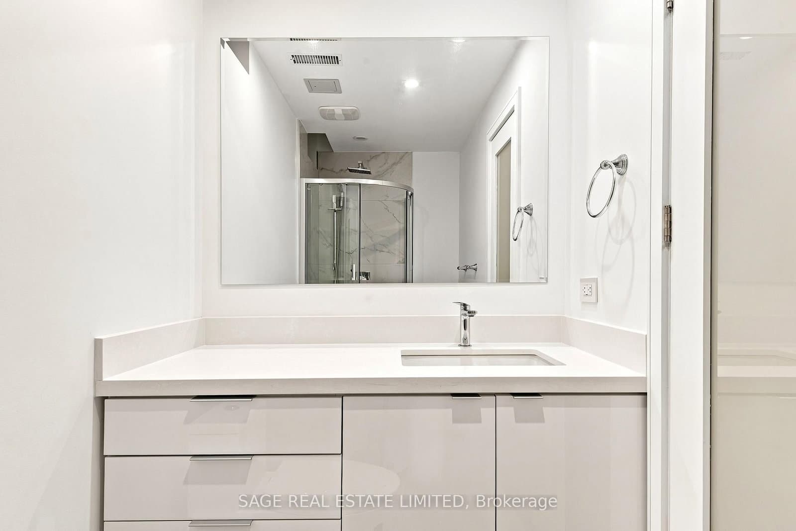 106 Boon Avenue, Unit Lower thumbnail 13