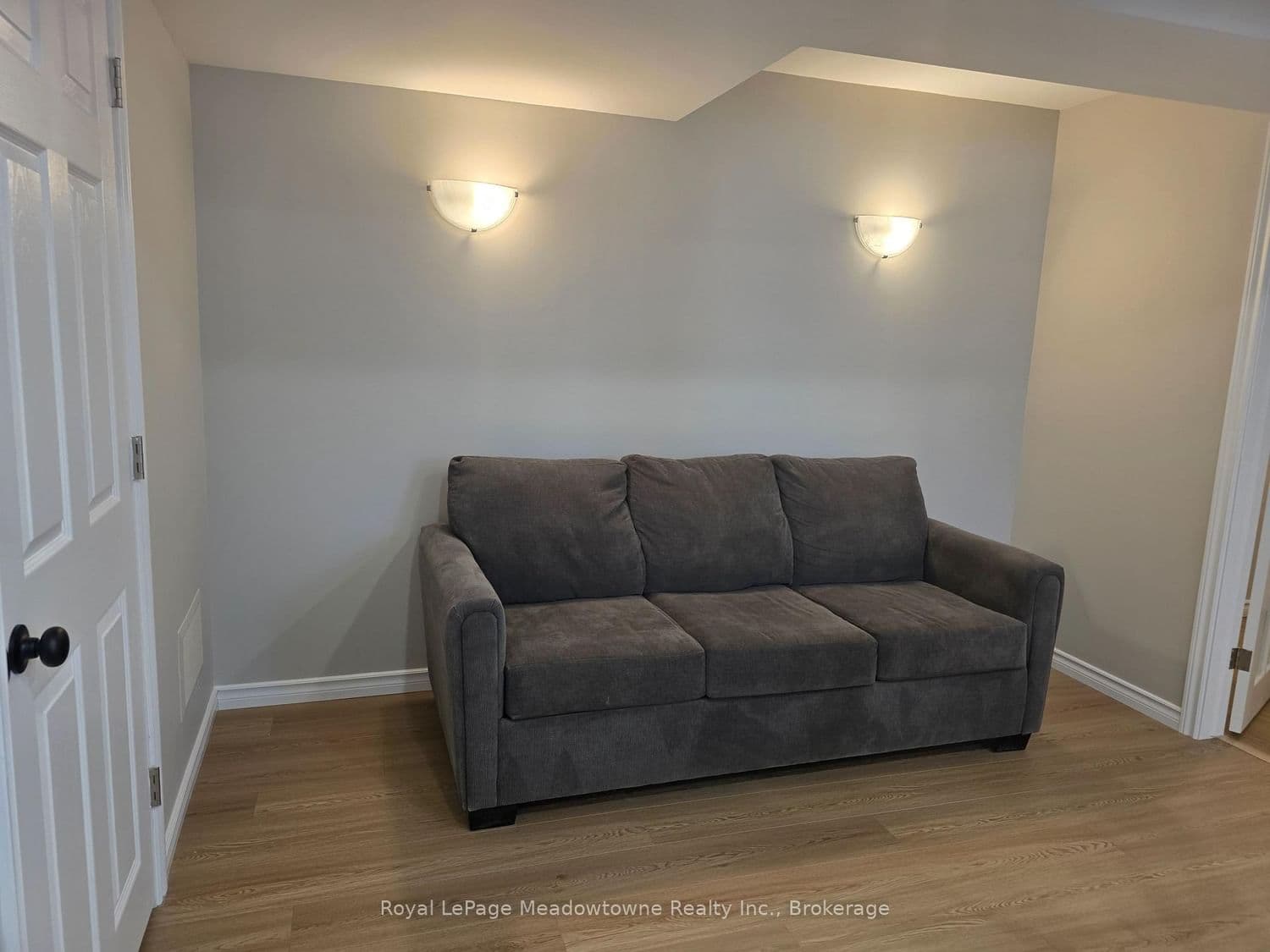 43 Dills Crescent, Unit Basement thumbnail 8