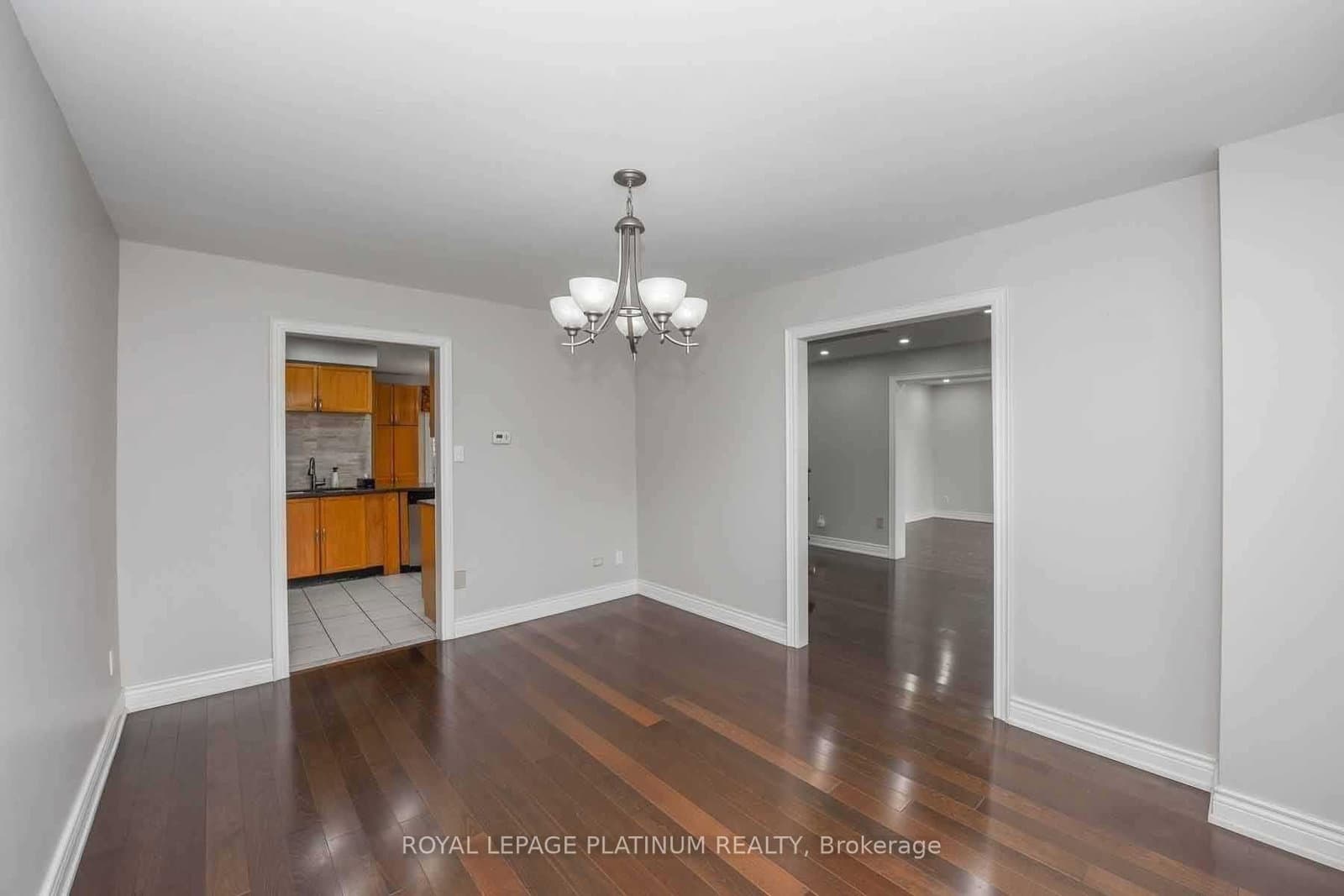 63 Lord Simcoe Drive thumbnail 7