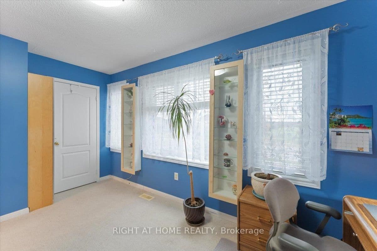 2356 Proudfoot Trail thumbnail 10