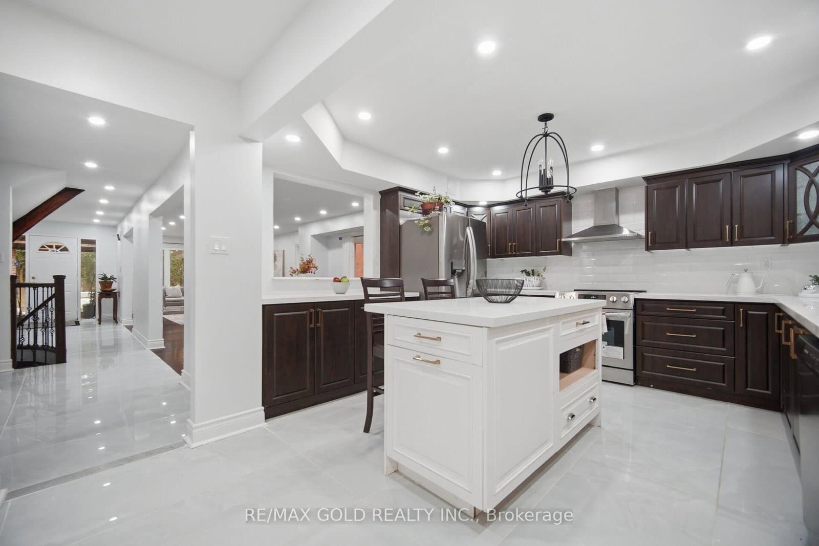 40 Kenpark Avenue thumbnail 15