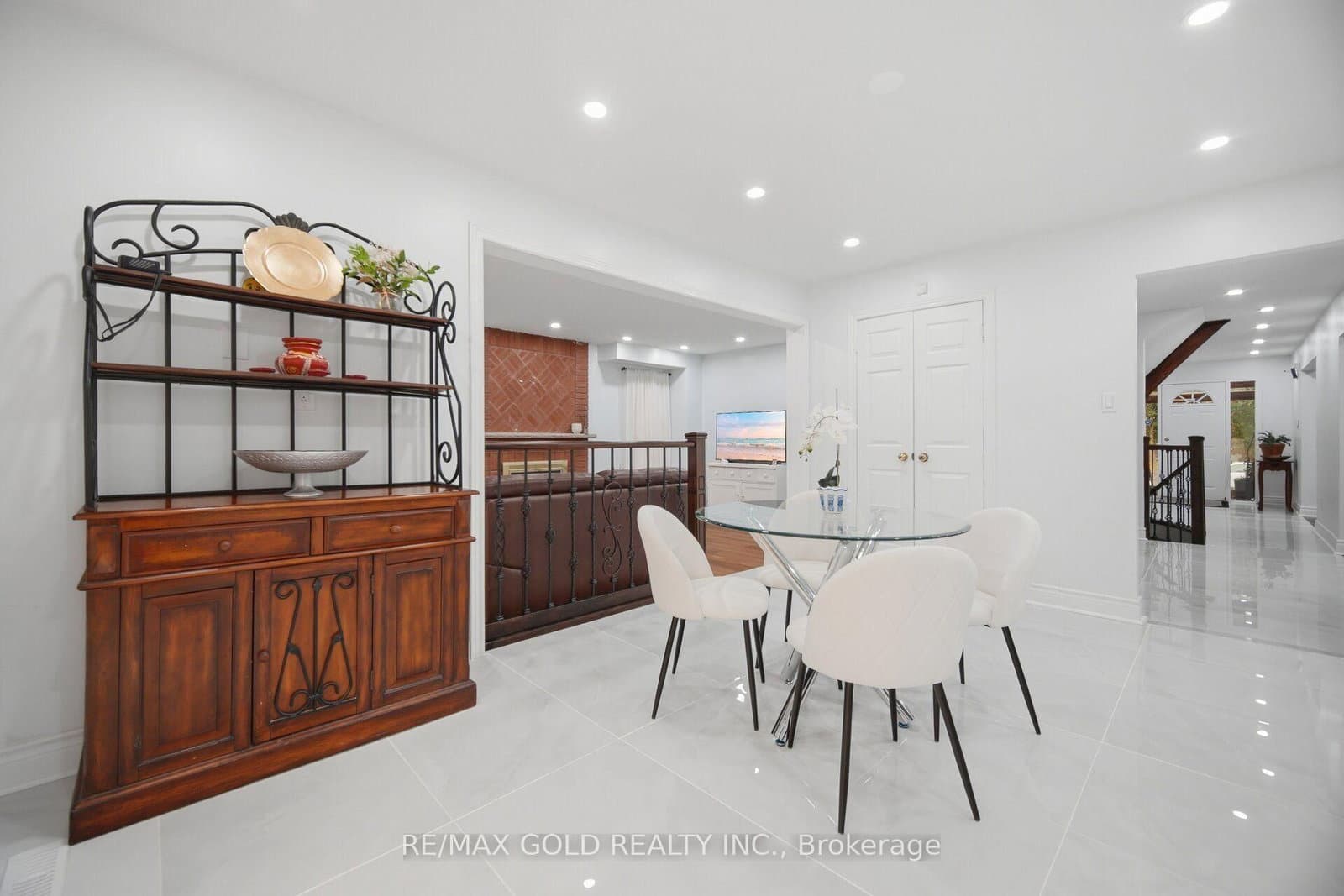 40 Kenpark Avenue thumbnail 22