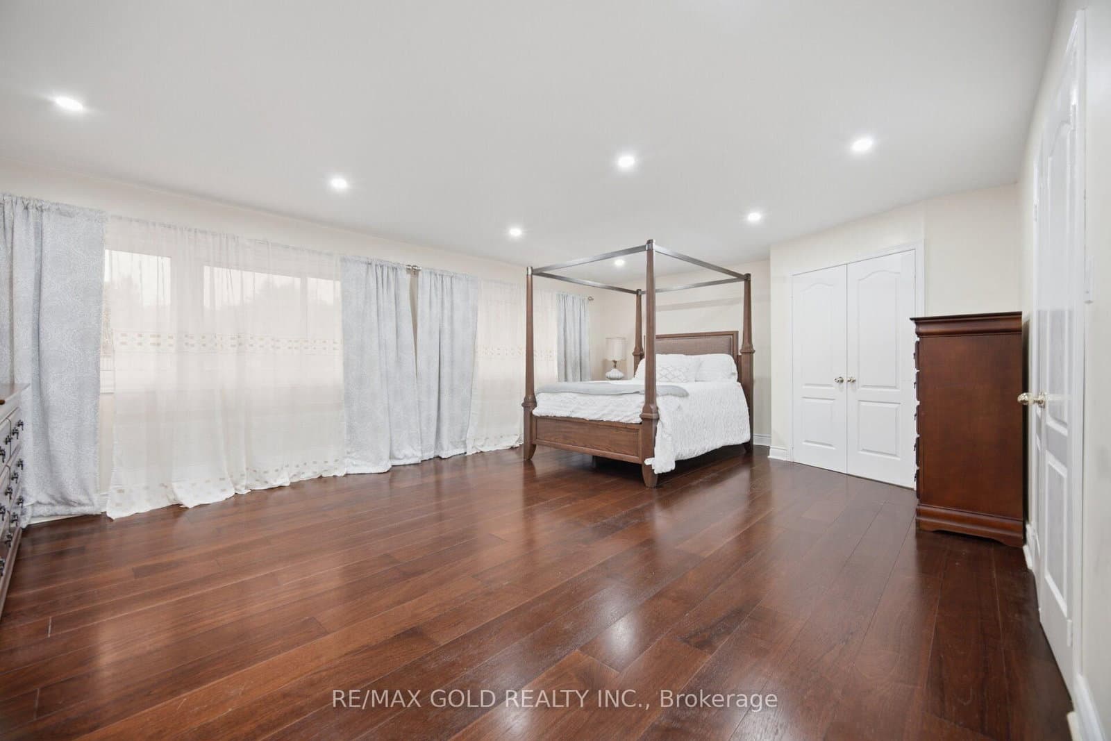 40 Kenpark Avenue thumbnail 29