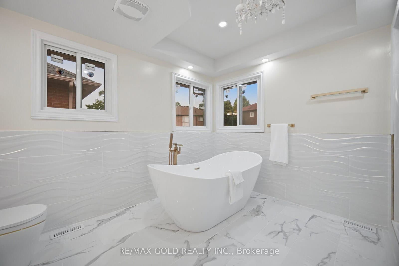 40 Kenpark Avenue thumbnail 33
