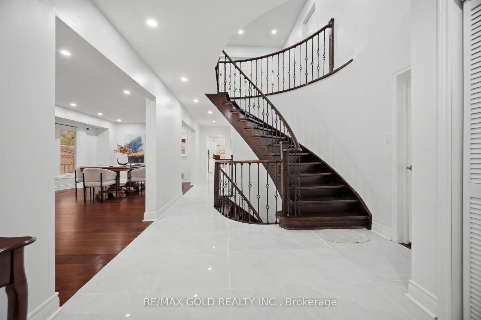 40 Kenpark Avenue thumbnail 8