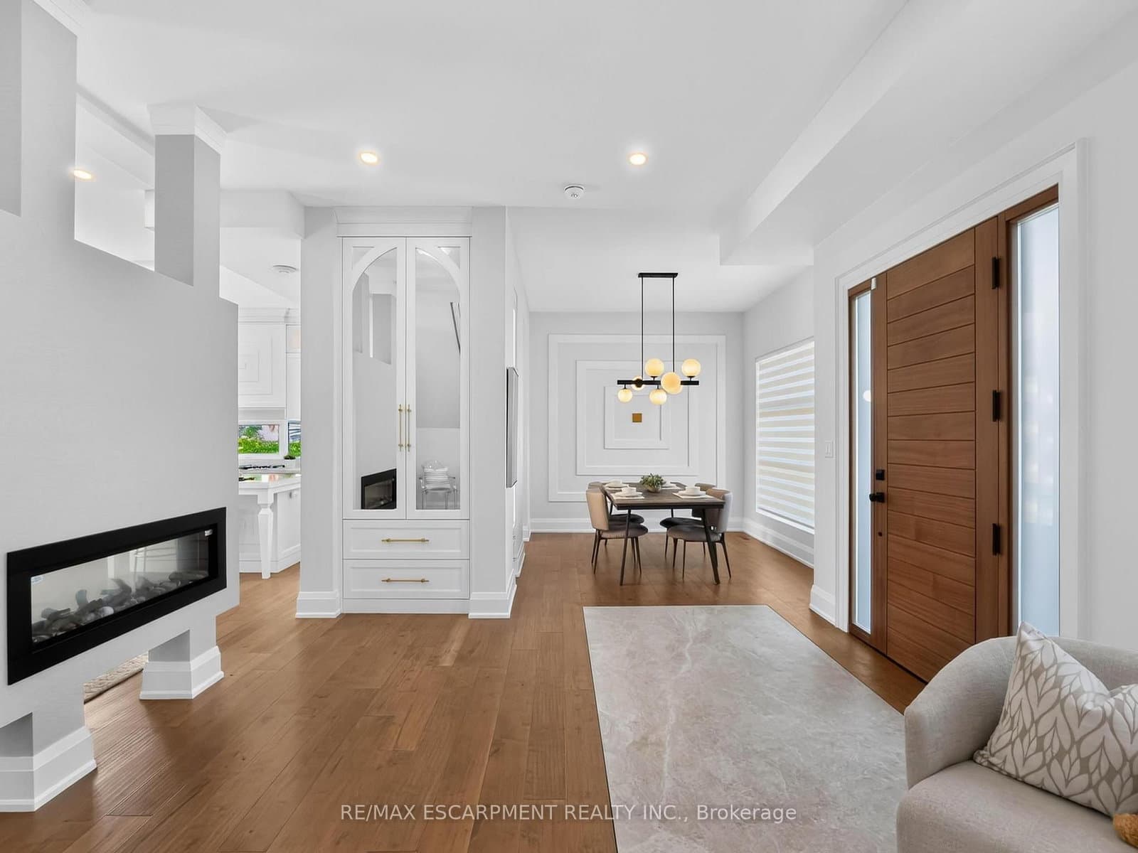 5178 Hunter Drive thumbnail 8