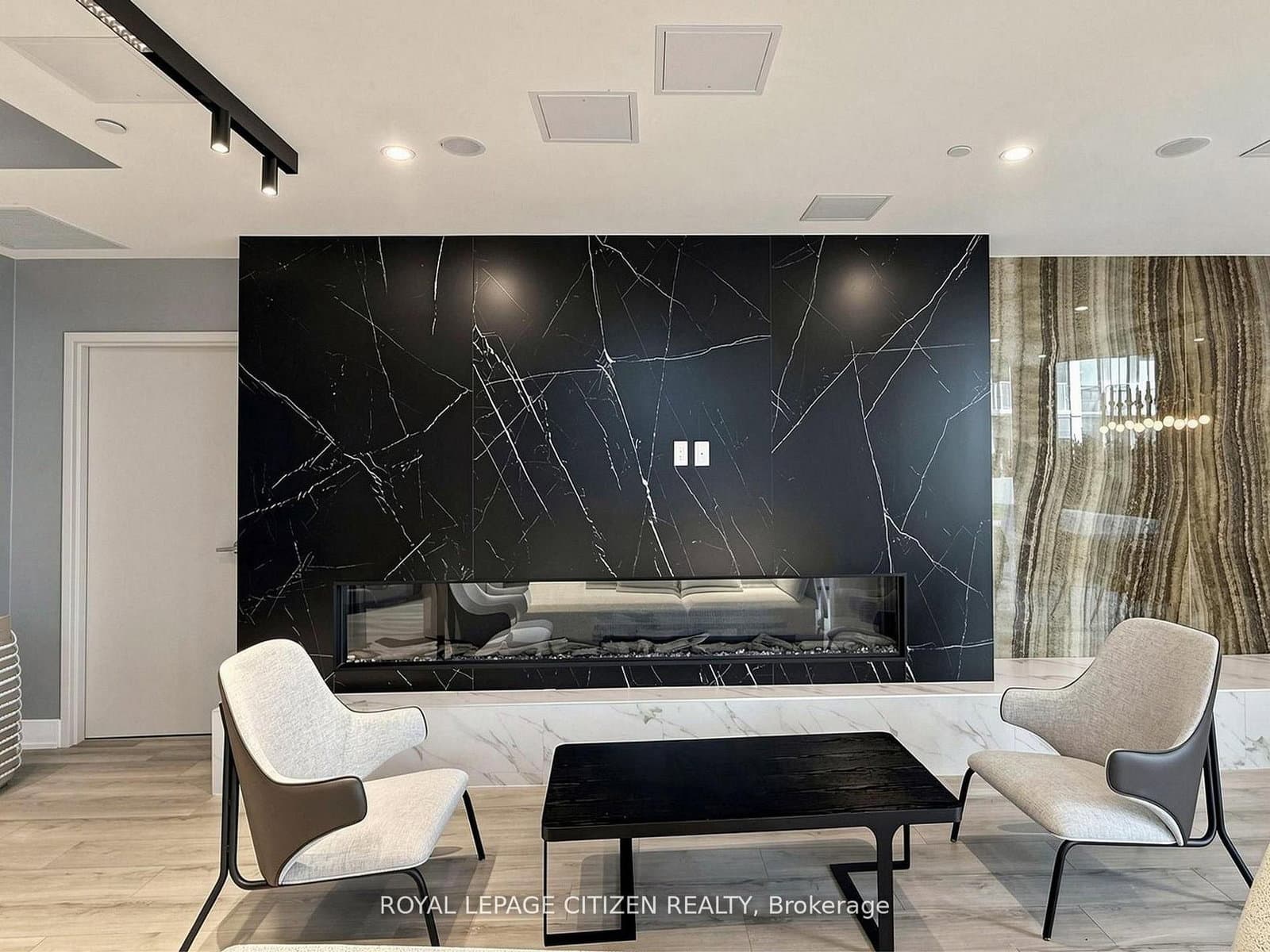 1005 Dundas Street, Unit 142 thumbnail 6