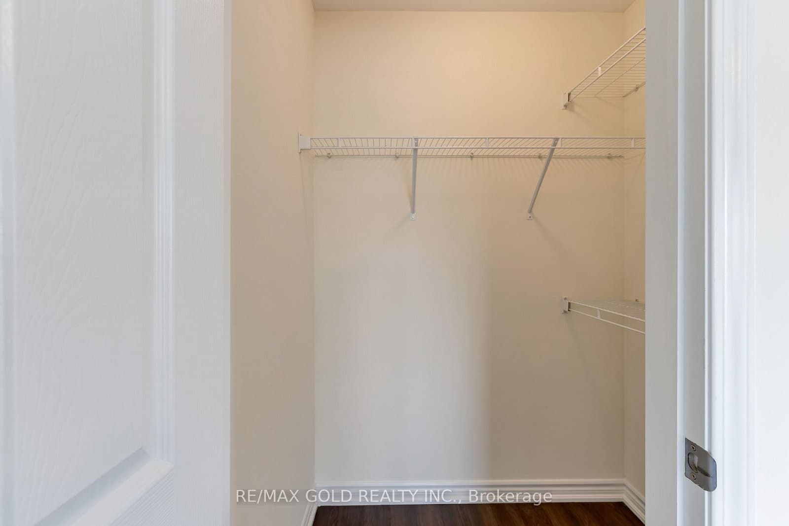 240 Lagerfeld Drive, Unit 16 thumbnail 34