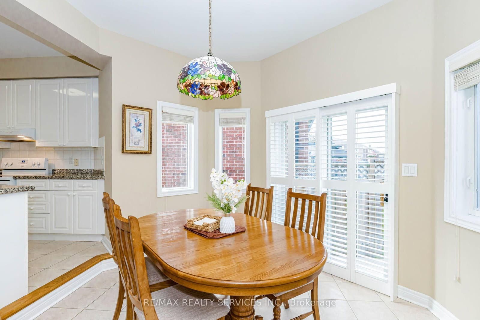 128 Valleywood Boulevard thumbnail 19