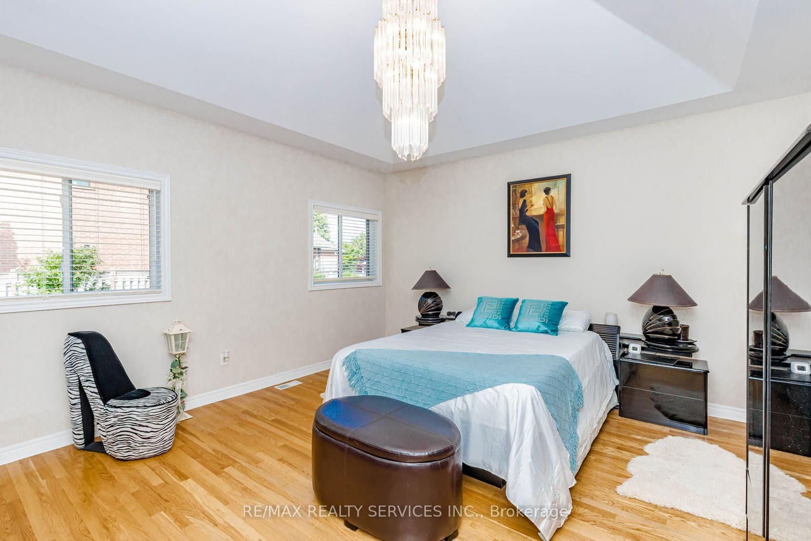128 Valleywood Boulevard thumbnail 28