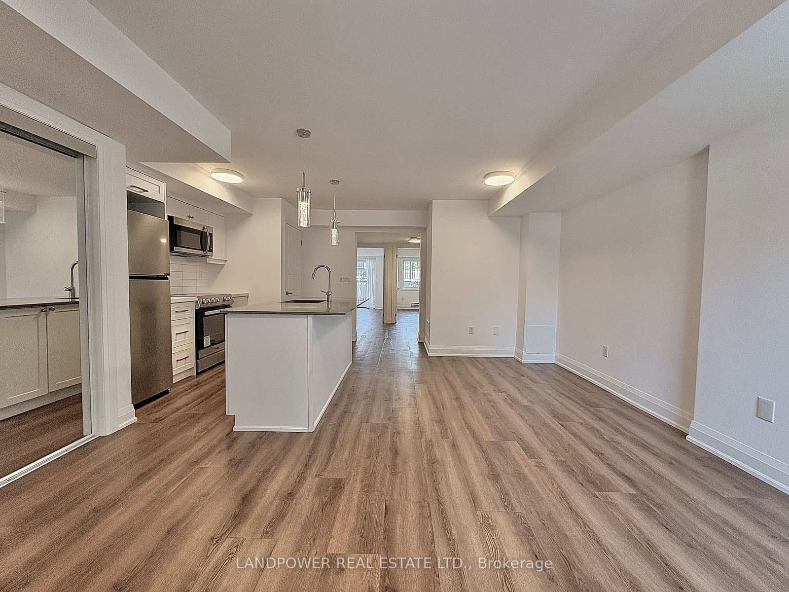 175 William Duncan Road, Unit 5 thumbnail 3