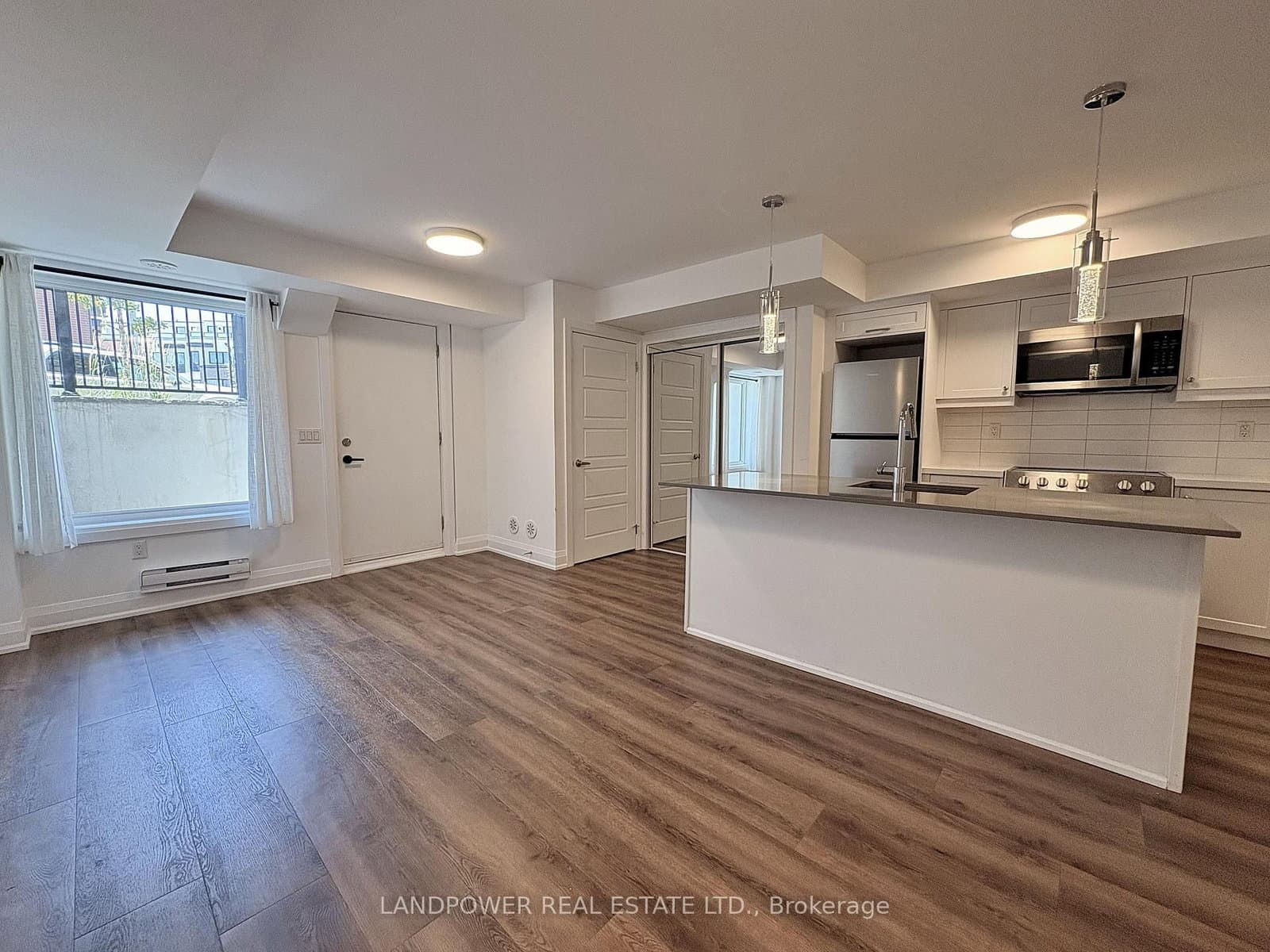 175 William Duncan Road, Unit 5 thumbnail 4