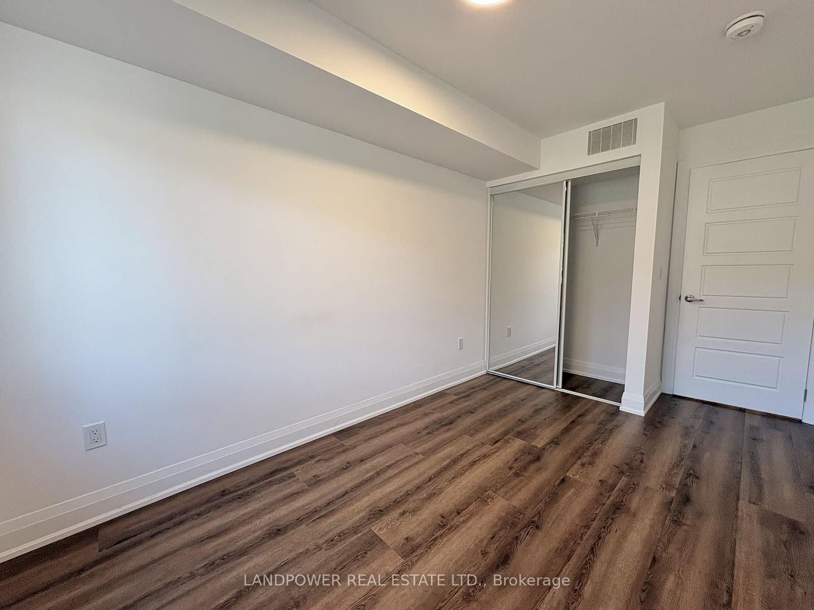 175 William Duncan Road, Unit 5 thumbnail 6